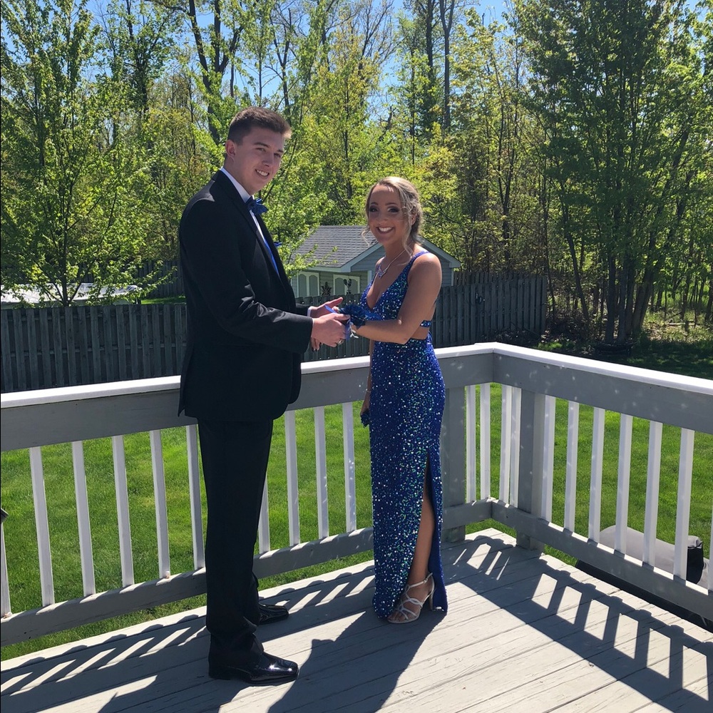 Prom Dress - Picture 3 of 5